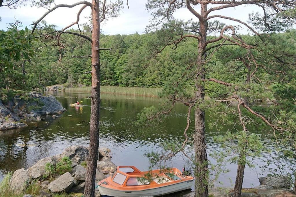 Rolig Og Idyllisk, Men Sentralt I Kristiansand